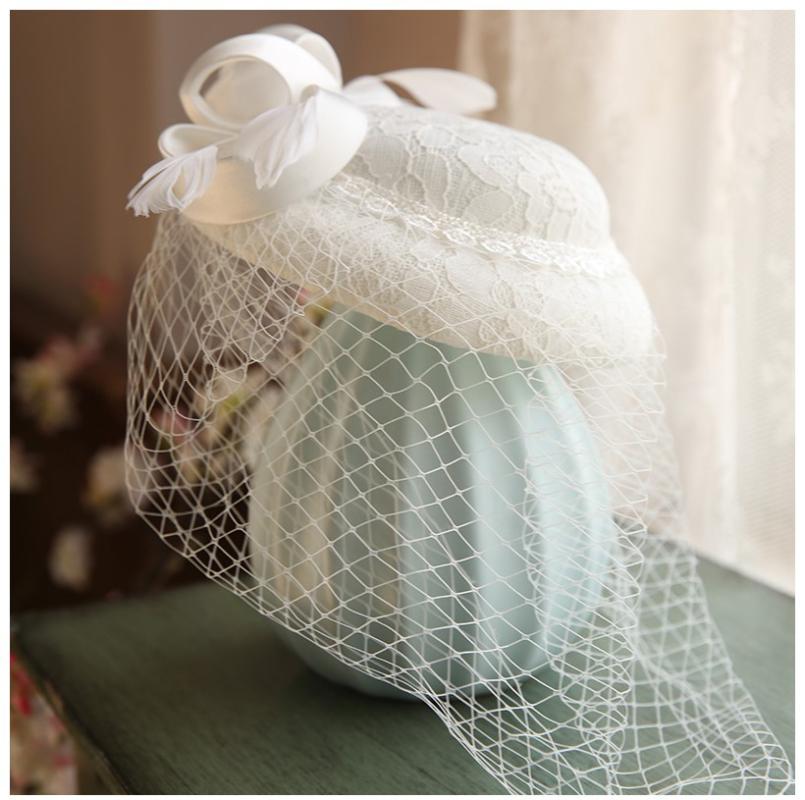 Retro Small Hat Girl Autumn Winter Dress Hat Bridal Gauze Dress Headdress Bowler Mini Top For Women Elegant, White
Retro Small Hat Girl Autumn Winter Dress Hat Bridal Gauze Dress Headdress Bowler Mini Top For Women Elegant, White