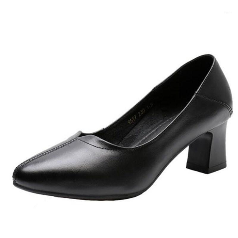 Best Sale 2020 New Top Cowhide Pointed Shoes Women High Heel Shoes Black Delicate Elegant Soft Comfort Work Fashion1
Best Sale 2020 New Top Cowhide Pointed Shoes Women High Heel Shoes Black Delicate Elegant Soft Comfort Work Fashion1