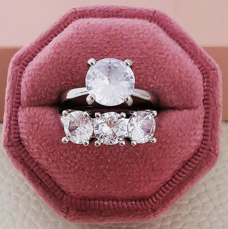 Choucong Three Stone Wedding Rings Simple Fashion Jewelry Large Round Cut White 5A Cubic Zircon CZ Diamond Promise Party Women Engagement Bridal Ring 