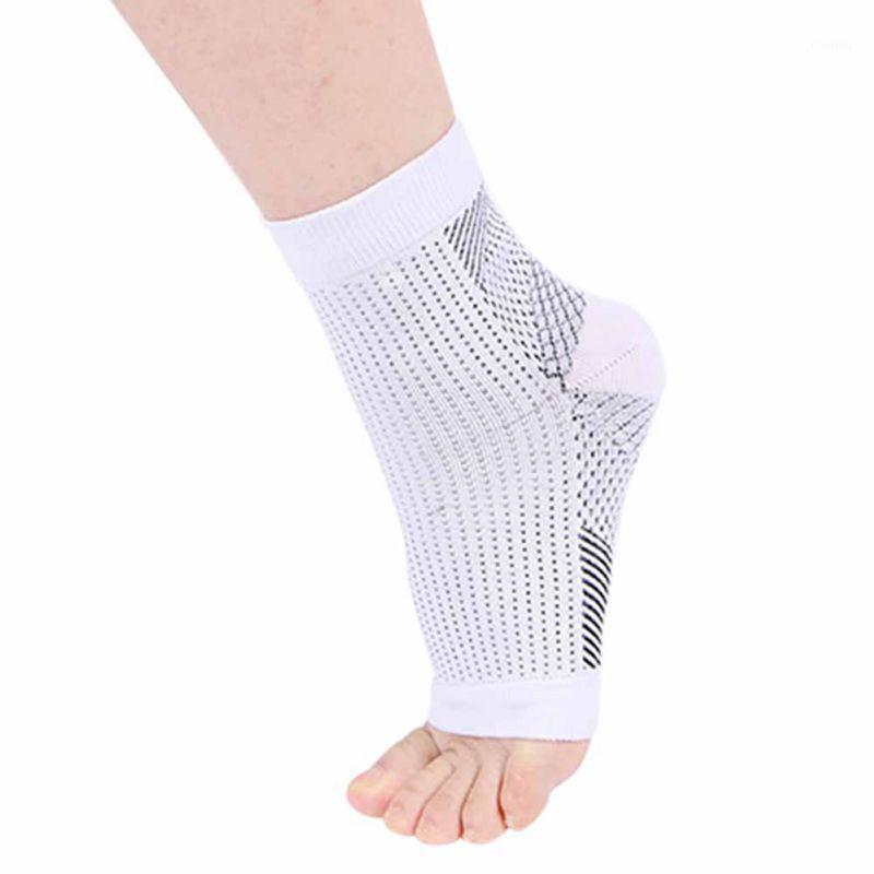 2018 1pcs Foot Compression Sleeve Anti Plantar Support Ankle Angel Socks Sports Protector Basketball Soccer Ankle SupportRelief1, Black
2018 1pcs Foot Compression Sleeve Anti Plantar Support Ankle Angel Socks Sports Protector Basketball Soccer Ankle SupportRelief1, Black