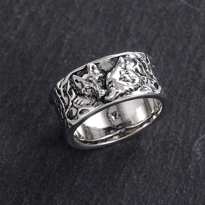 Vintage Wolf Finger Ring for Women Men Animal Wolf Ring Gift for Love Couple Fashion Jewelry Size 6-12
Vintage Wolf Finger Ring for Women Men Animal Wolf Ring Gift for Love Couple Fashion Jewelry Size 6-12