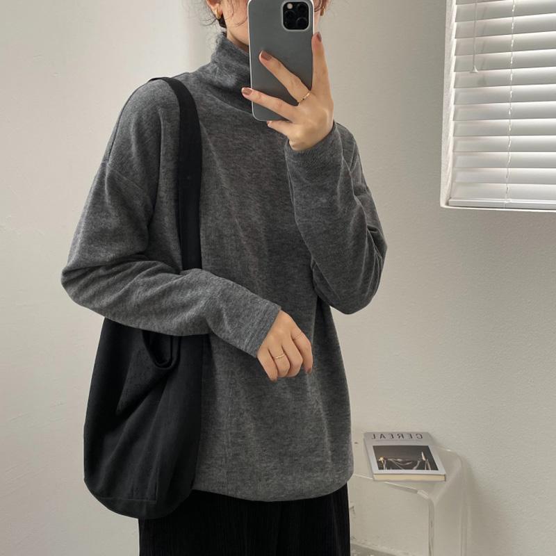Autumn and winter women's casual solid color high neck long sleeve loose T-shirt, Black
Autumn and winter women's casual solid color high neck long sleeve loose T-shirt, Black