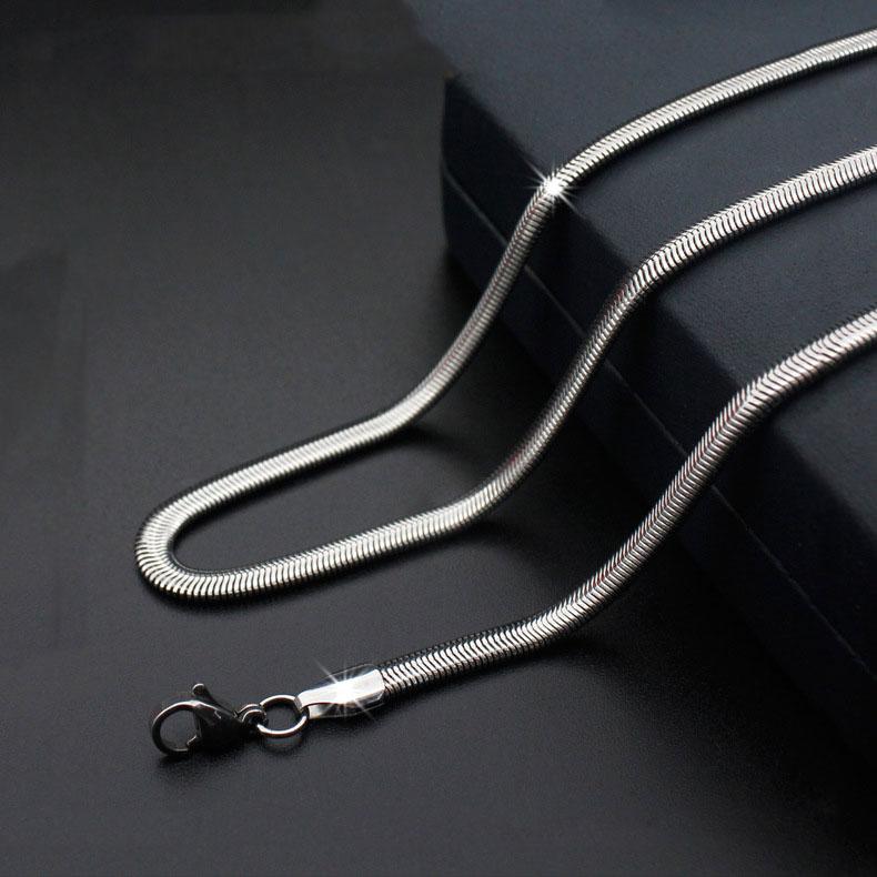 Fashion titanium steel necklace flat snake chain stainless steel chain men and women sweater jewelry hot sale
Fashion titanium steel necklace flat snake chain stainless steel chain men and women sweater jewelry hot sale