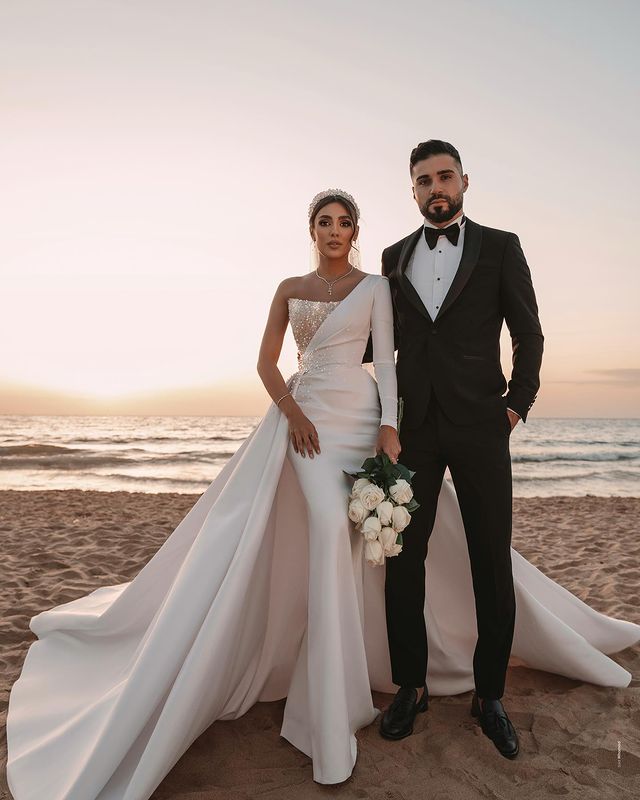 Mermaid Dresses One-Shoulder Long Sleeve Lace Satin Bridal Gowns Custom Made Lace-up Back Detachable Train Wedding Dress