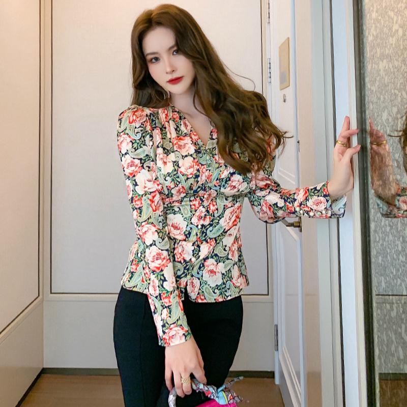 2021 Winter Autumn New French Famous V-neck Single Breasted Long Puff Sleeve All-match Retro Print Floral Blouse Shirt Woman, Photo colro
2021 Winter Autumn New French Famous V-neck Single Breasted Long Puff Sleeve All-match Retro Print Floral Blouse Shirt Woman, Photo colro