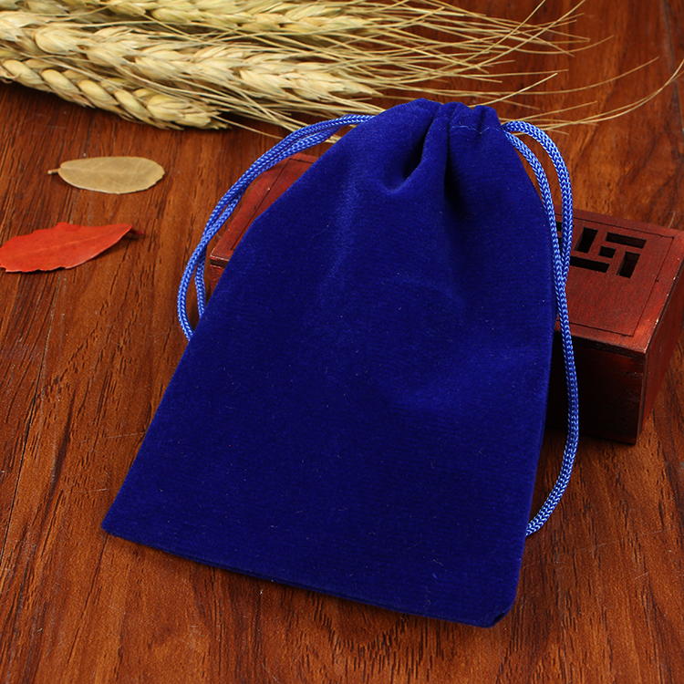 50pcs/lot 5x7 7x9 9x12 15x20cm Velvet Bag Bracelet Charms Jewelry Packaging Bags Drawstring Gift Bag Pouches Can Custom Logo T200602