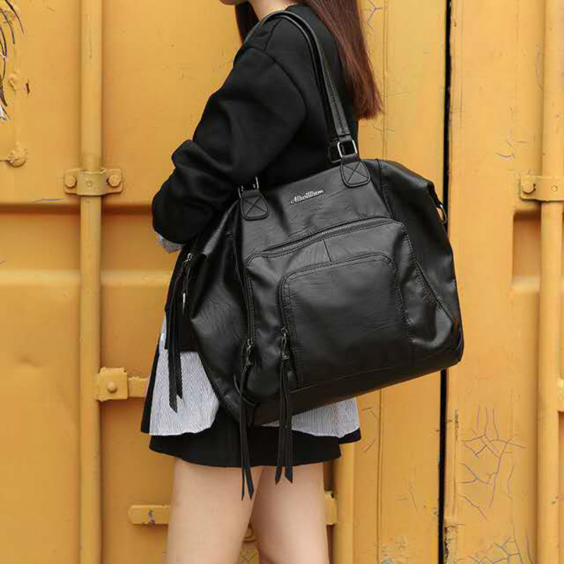 Coated leather with large capacity women's purse solid color courier bag 2020 new portable arrival drum, Black
Coated leather with large capacity women's purse solid color courier bag 2020 new portable arrival drum, Black