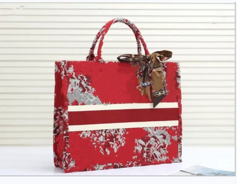 Large-capacity embroidery shopping Bag Women Luxurys Designers Bags multi-color pattern Handbags personalized Handbag Tote All-match Shoulder Wallets, Yellow
Large-capacity embroidery shopping Bag Women Luxurys Designers Bags multi-color pattern Handbags personalized Handbag Tote All-match Shoulder Wallets, Yellow