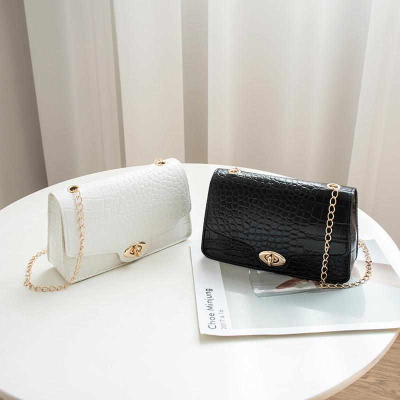 Women Bag 2021 New Fashion Shoulder Messenger Bag Lady Crossbody Bags Chain Crocodile Pattern Small Square Handbag Girl, Red
Women Bag 2021 New Fashion Shoulder Messenger Bag Lady Crossbody Bags Chain Crocodile Pattern Small Square Handbag Girl, Red