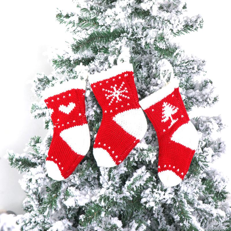 Knit Christmas Stockings Classic Stockings Holiday Decorations Goodie Bags for Family Friends
Knit Christmas Stockings Classic Stockings Holiday Decorations Goodie Bags for Family Friends