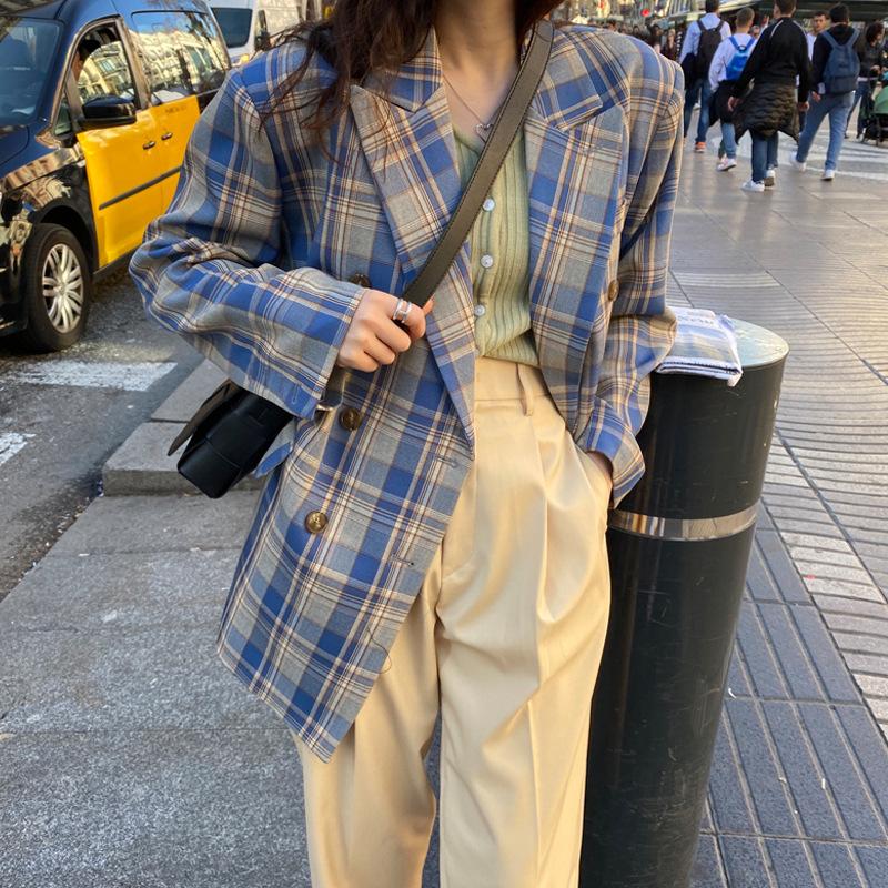 Blue British Style Plaid Blazers Vintage Loose Double Breasted Suits Women Casual Long Sleeve Plus Size Blazer Grenn New Spring
Blue British Style Plaid Blazers Vintage Loose Double Breasted Suits Women Casual Long Sleeve Plus Size Blazer Grenn New Spring