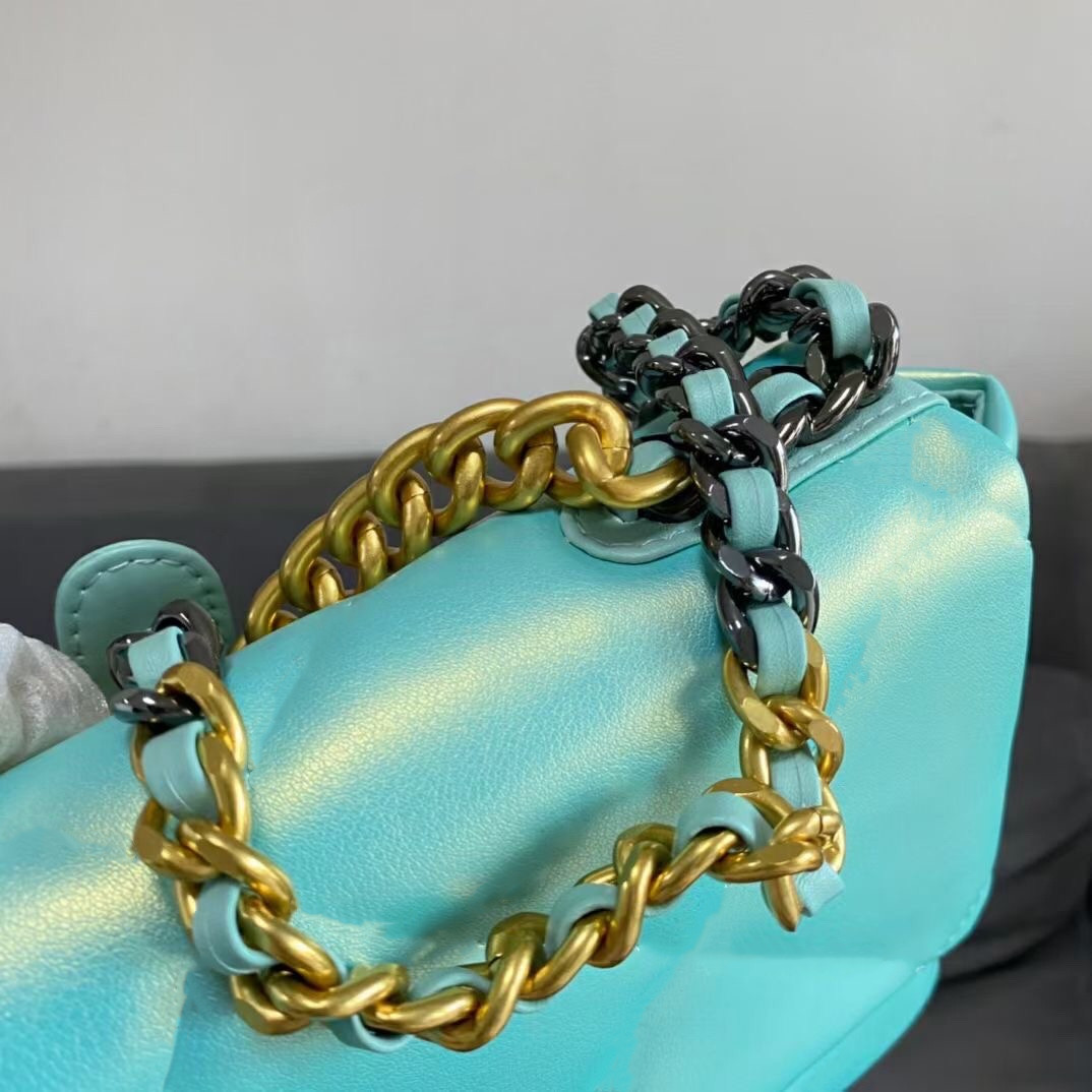 2022Women Luxurys Designers Bags One-shoulder handbags Shoulder cross-body carry-on woven leather straps hardware logo iconic d, Blue
2022Women Luxurys Designers Bags One-shoulder handbags Shoulder cross-body carry-on woven leather straps hardware logo iconic d, Blue