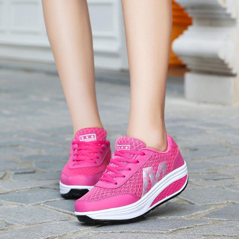 New Women Wedge Platform Loafers Ladies Elegant Air Mesh Breathable Shoes Gray Sneakers zapatos mujer Swing Shoes schoenen vrou, Blue
New Women Wedge Platform Loafers Ladies Elegant Air Mesh Breathable Shoes Gray Sneakers zapatos mujer Swing Shoes schoenen vrou, Blue