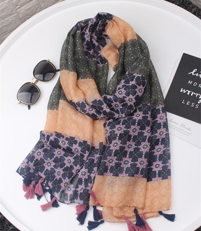 Winter scarves women 2021 viscose luxury British plaid scarf,new Muslim floral hijab,head scarves,poncho shawl cape wrap,bandana
Winter scarves women 2021 viscose luxury British plaid scarf,new Muslim floral hijab,head scarves,poncho shawl cape wrap,bandana