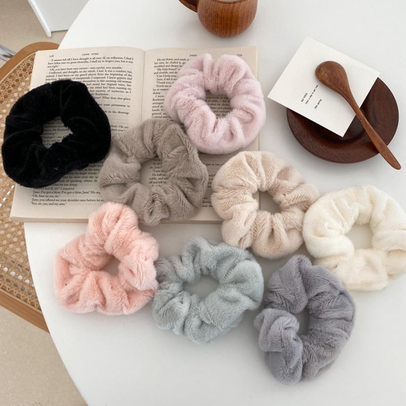 New Solid Fluffy Scrunchie Faux Fur Furry Elastic Hair Ring Rope Band Tie Round Women Girls Scrunchies Hair Accessories Headwear
New Solid Fluffy Scrunchie Faux Fur Furry Elastic Hair Ring Rope Band Tie Round Women Girls Scrunchies Hair Accessories Headwear