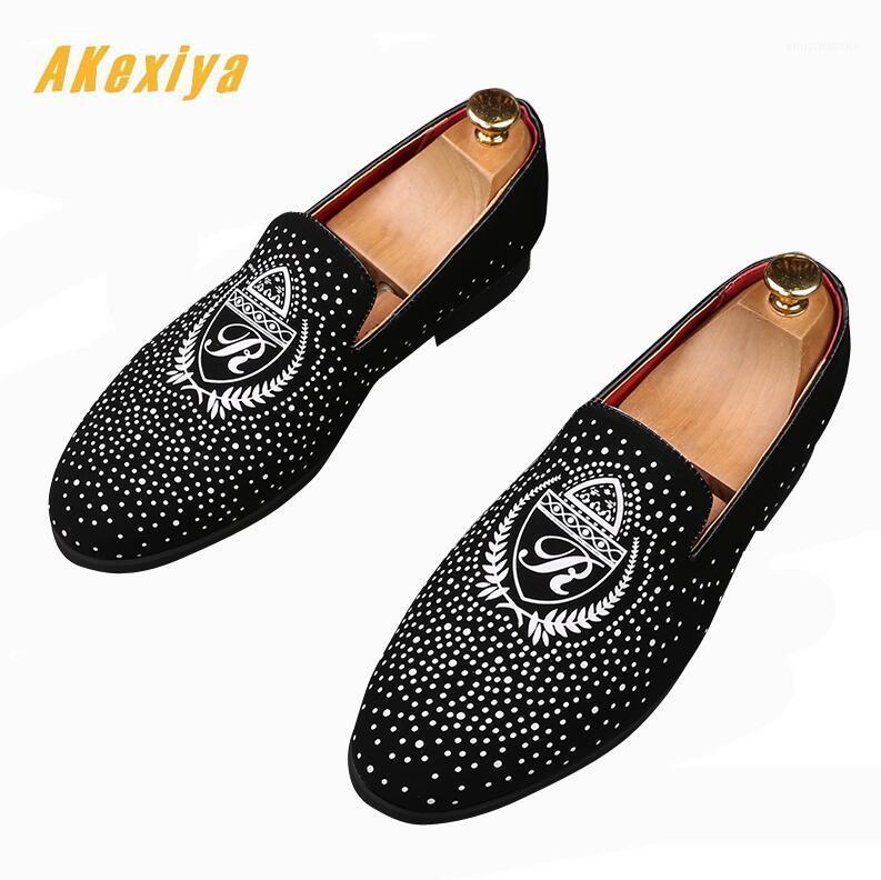 Fashion Men's British Pointed Suede wave point flats Dress Shoes Male Wedding Homecoming Evening shoes Sapato Social Masculino1
Fashion Men's British Pointed Suede wave point flats Dress Shoes Male Wedding Homecoming Evening shoes Sapato Social Masculino1