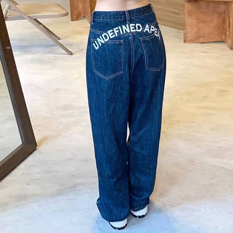 Hip Hop Back Letter Print Washed Blue Jeans Trousers Men and Women Straight Retro Casual Oversized Denim Pants
Hip Hop Back Letter Print Washed Blue Jeans Trousers Men and Women Straight Retro Casual Oversized Denim Pants