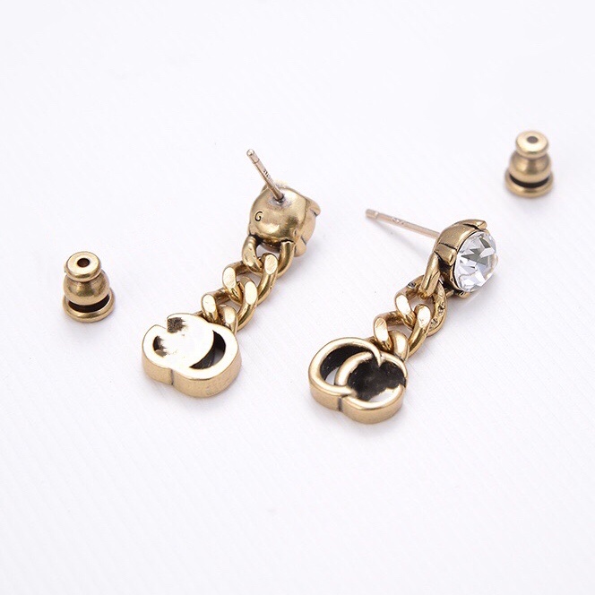Luxury Designer Jewelry Women Earrings Chains Studs with stamp Brass with gold plated Diamond earring elegant new fashion jewelry
Luxury Designer Jewelry Women Earrings Chains Studs with stamp Brass with gold plated Diamond earring elegant new fashion jewelry