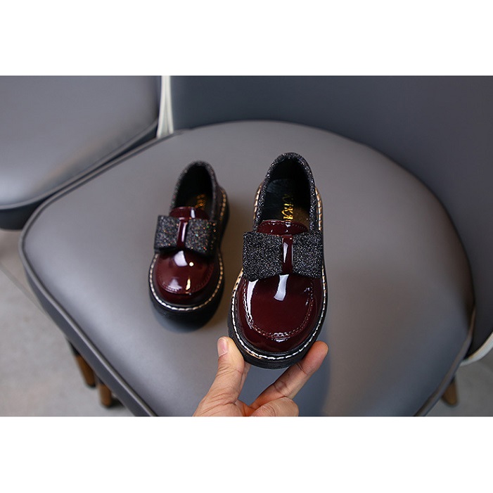 Kids Princess Shoes Girls Fashion British Style Single Shoes Girls Casual Slip on Solid Color Princess Shoes Hot Sale, Black
Kids Princess Shoes Girls Fashion British Style Single Shoes Girls Casual Slip on Solid Color Princess Shoes Hot Sale, Black