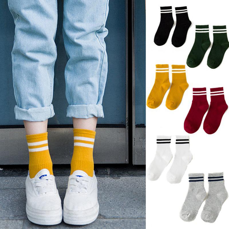 1pair Women Socks Unisex Two Stripe Various Colors Female Cotton Socks Breathable Retro Old School Short Meias Feminino, Black
1pair Women Socks Unisex Two Stripe Various Colors Female Cotton Socks Breathable Retro Old School Short Meias Feminino, Black