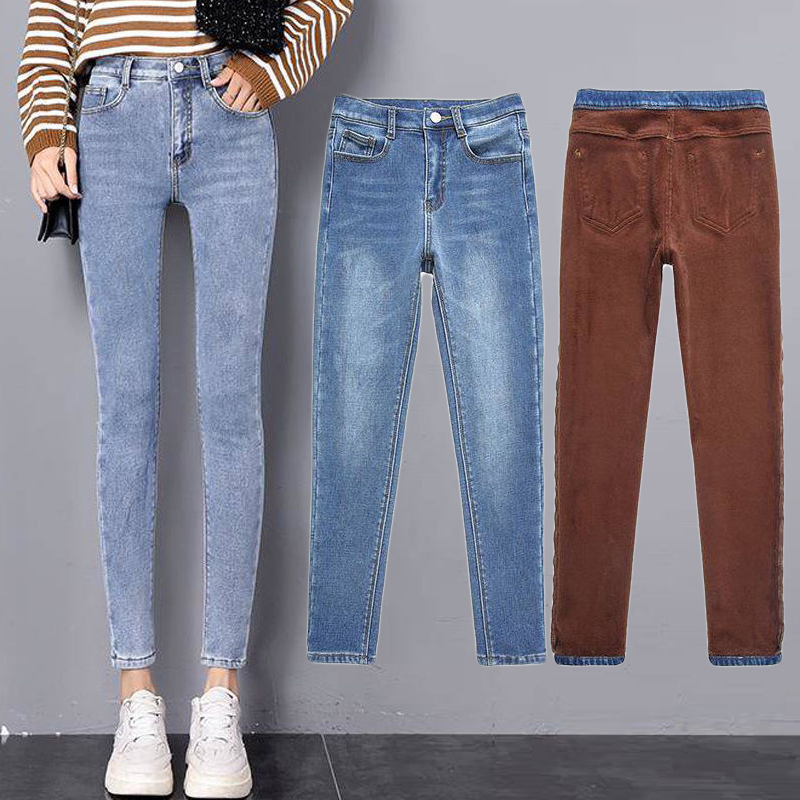 Blue winter light from the vintage thick velvet thin of warm women stuffed plus size pencil elastic breeches brim pants, Deep blue brown
Blue winter light from the vintage thick velvet thin of warm women stuffed plus size pencil elastic breeches brim pants, Deep blue brown