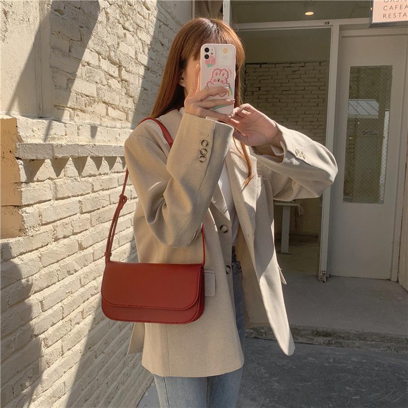 Female bag autumn and winter large capacity bag new 2021 web celebrity underarm briefcase niche design advanced sense shoulder, Black
Female bag autumn and winter large capacity bag new 2021 web celebrity underarm briefcase niche design advanced sense shoulder, Black