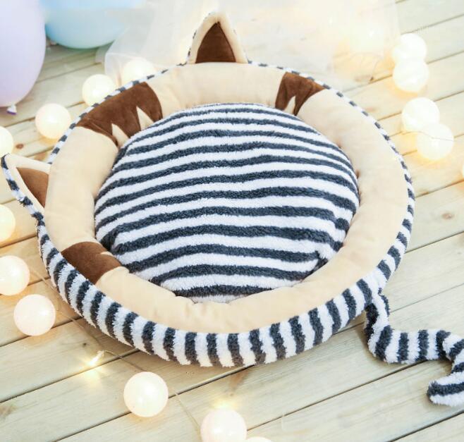 Cat Face Pet Cat Kitty Bed House Warm Puppy Mini Pet Dog Bed Chihuahua Yorkshire Dog Mat Kennel1
Cat Face Pet Cat Kitty Bed House Warm Puppy Mini Pet Dog Bed Chihuahua Yorkshire Dog Mat Kennel1