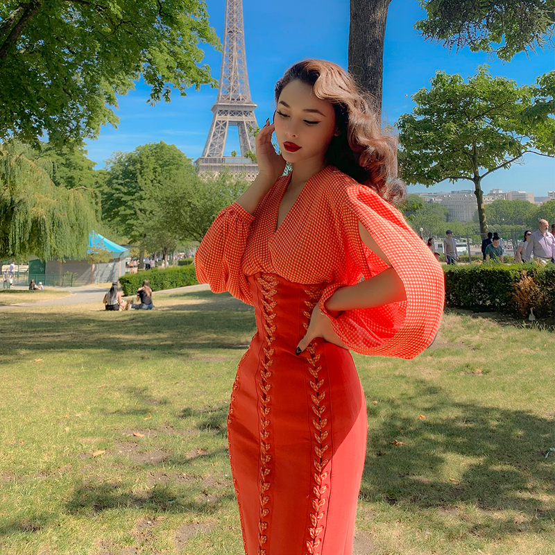 2021 New Le Palais Vintage Original Beautiful Orange Lantern V-neck Sleeve Shirts High Waist Knee Length Skirt Two Female Ensemble F6WL
2021 New Le Palais Vintage Original Beautiful Orange Lantern V-neck Sleeve Shirts High Waist Knee Length Skirt Two Female Ensemble F6WL