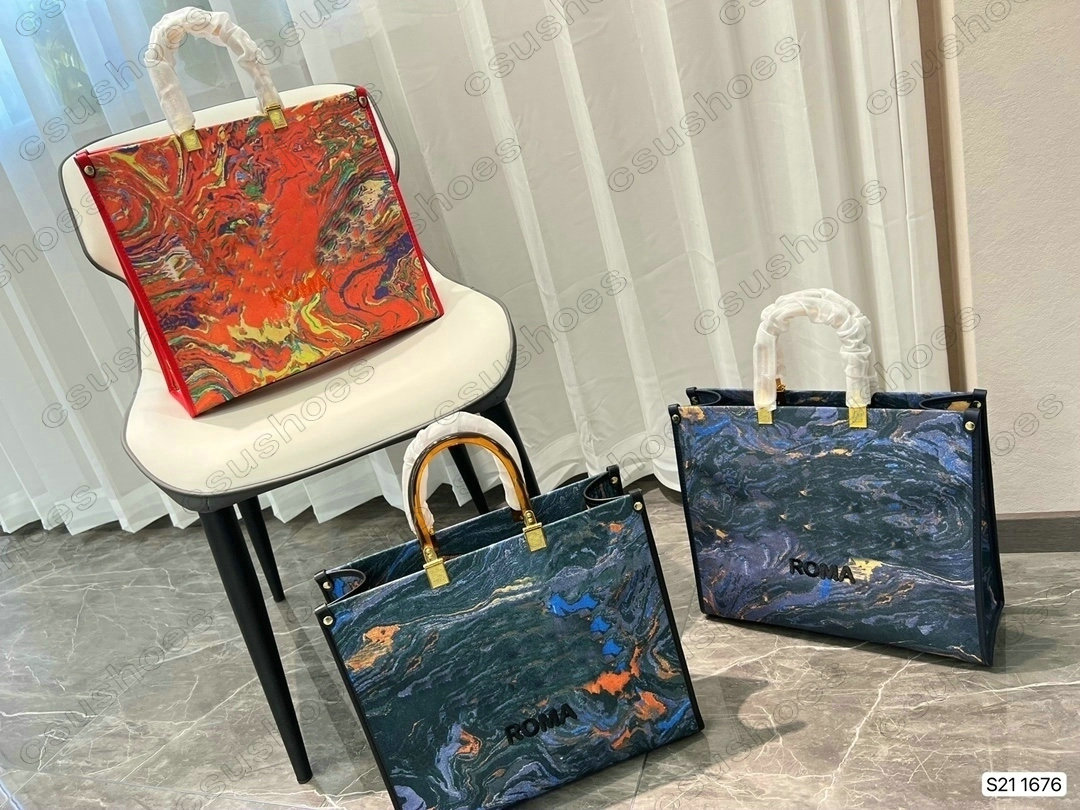 SUNSHINE Embroidery Tote ROMA Marble Canvas Shopper Bag Blue Red Marbled luxurys Crossbody Handbags Totes Shopping Bag Desinger Cross Body Purses 1676, No bag
SUNSHINE Embroidery Tote ROMA Marble Canvas Shopper Bag Blue Red Marbled luxurys Crossbody Handbags Totes Shopping Bag Desinger Cross Body Purses 1676, No bag