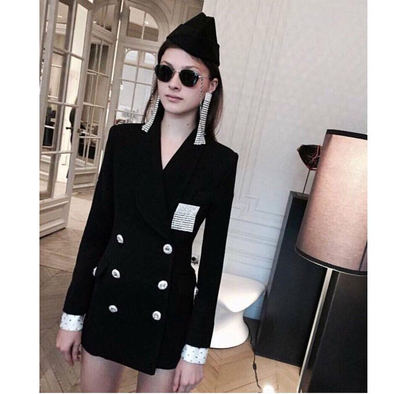 2020 autumn winter new black crystal button double-breasted temperament slim suit long section small suit jacket women' jacket
2020 autumn winter new black crystal button double-breasted temperament slim suit long section small suit jacket women' jacket