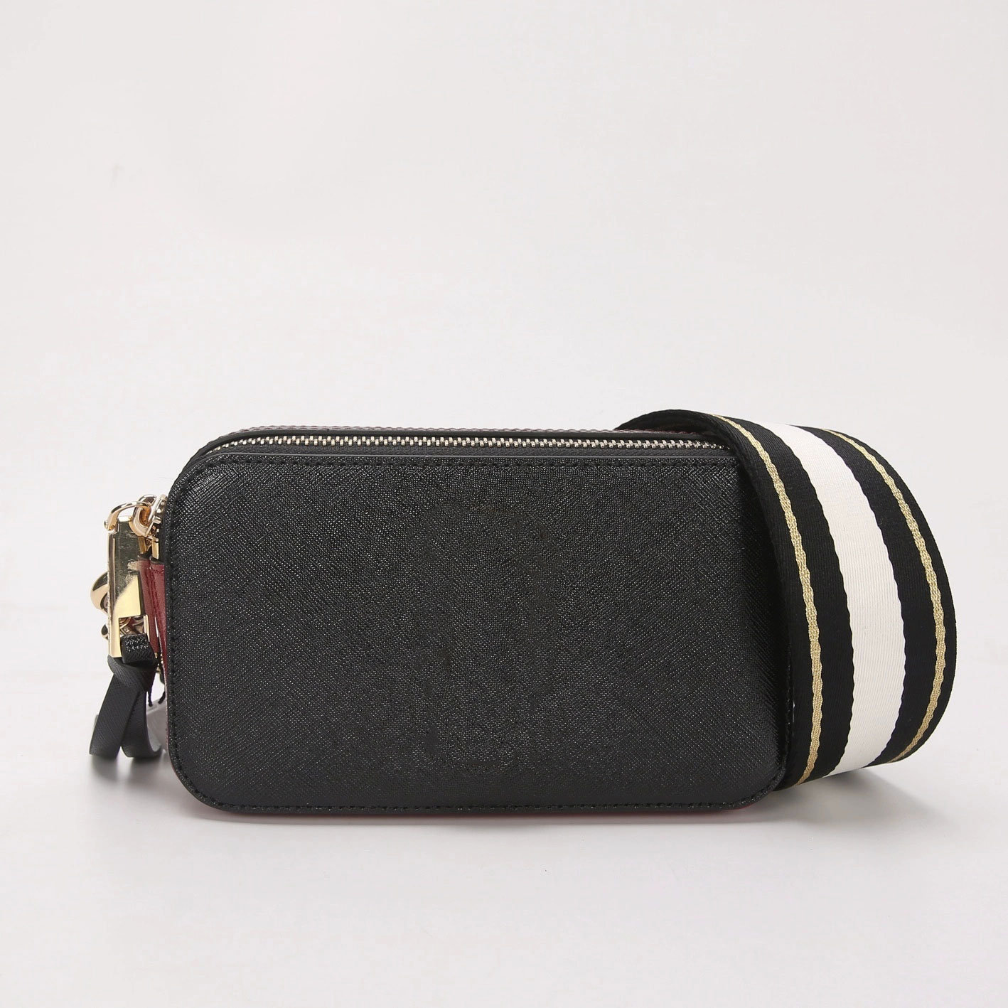 2022 Newes Designer Fashion bag Ladie Handbag Famous totes Mini Snapshot Camera Small Crossbody purse Women Shoulder Bags Messenger cross body marc
2022 Newes Designer Fashion bag Ladie Handbag Famous totes Mini Snapshot Camera Small Crossbody purse Women Shoulder Bags Messenger cross body marc
