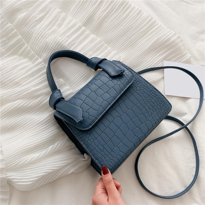 Simple Women Shoulder Bag Crocodile Pattern PU Leather Design Flap Crossbody Bag Solid All Match Luxury Ladies Handbag, White
Simple Women Shoulder Bag Crocodile Pattern PU Leather Design Flap Crossbody Bag Solid All Match Luxury Ladies Handbag, White