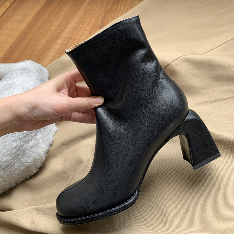 2020 Look Genuine Strange Female Leather Mid-calf Toe Round Foot Western Zip Black Winter Boots Woman High Heels Shoes 72bl, White 
2020 Look Genuine Strange Female Leather Mid-calf Toe Round Foot Western Zip Black Winter Boots Woman High Heels Shoes 72bl, White