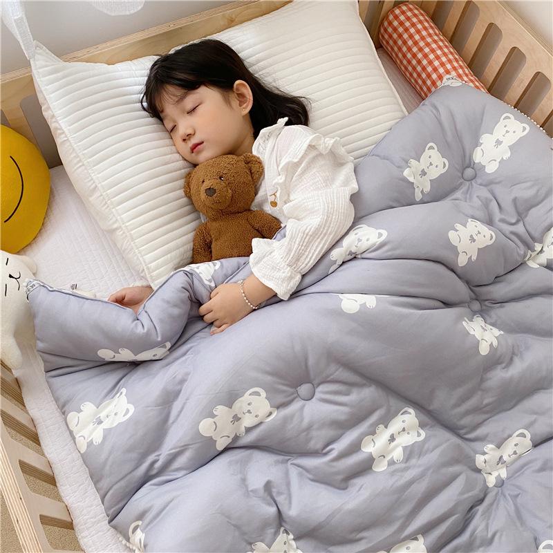 Grade A Knitted Cotton Child Quilt boys and girls fresh Autumn Winter student dormitory fiber blanket Quilt, Bear grey
Grade A Knitted Cotton Child Quilt boys and girls fresh Autumn Winter student dormitory fiber blanket Quilt, Bear grey