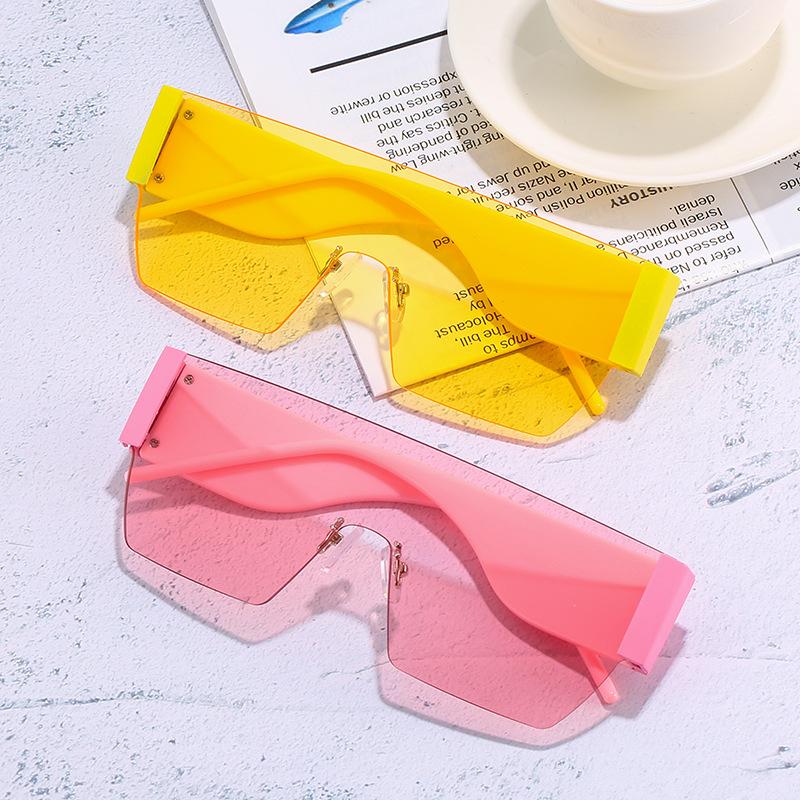 Oversize Women Sunglasses Stylish Sun Glasses for Men Designer Unisex Fashion Uv400 Europe Eyewear Travel Acrylic Outdoor
Oversize Women Sunglasses Stylish Sun Glasses for Men Designer Unisex Fashion Uv400 Europe Eyewear Travel Acrylic Outdoor