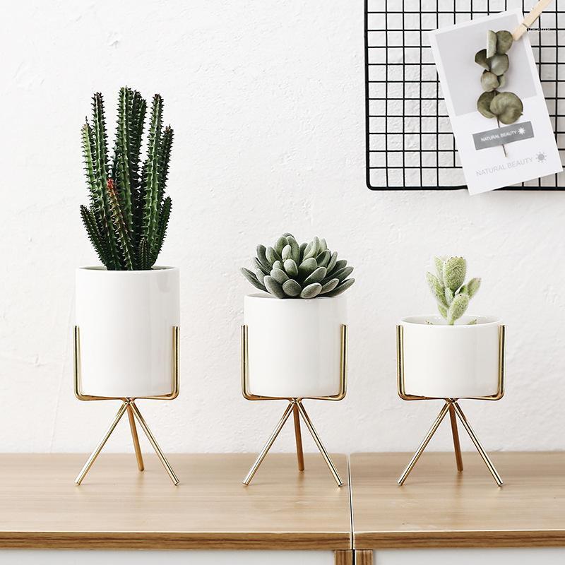 3pcs/set Nordic Style Ceramic Flower Planters with Iron Shelf Succulent Plant Pot Home Decorative Flower Vase Gold Without Hole1
3pcs/set Nordic Style Ceramic Flower Planters with Iron Shelf Succulent Plant Pot Home Decorative Flower Vase Gold Without Hole1