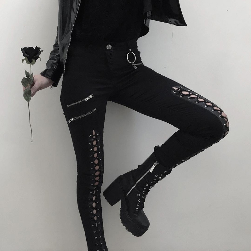 Gothic women pants pencil pants skinny zipper lace up harajuku sexy pants cool chic women streetwear black slim gothic trouster Y200418
Gothic women pants pencil pants skinny zipper lace up harajuku sexy pants cool chic women streetwear black slim gothic trouster Y200418