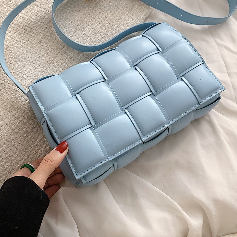 Designer One-shoulder Ladies Handbags bags Portable Pillow Luxury Crossbody Bag Casual Pleated Temperament Plaid Weave Leather Messenger Shoulder Bag Women, White
Designer One-shoulder Ladies Handbags bags Portable Pillow Luxury Crossbody Bag Casual Pleated Temperament Plaid Weave Leather Messenger Shoulder Bag Women, White