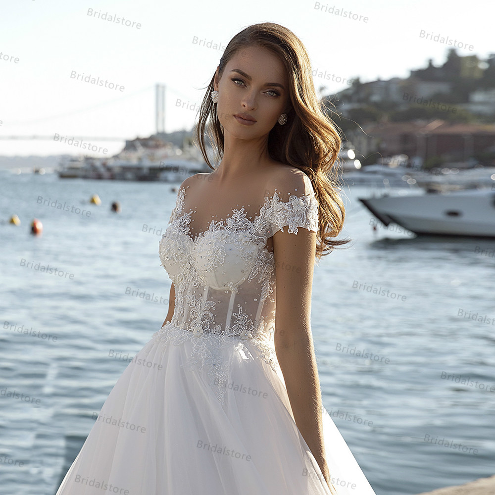 Chic See Through Top Lace Beach Wedding Dresses Short Sleeve Beaded White Country Boho Wedding Dress 2021 Princess Tulle Sexy Robe De Mariée