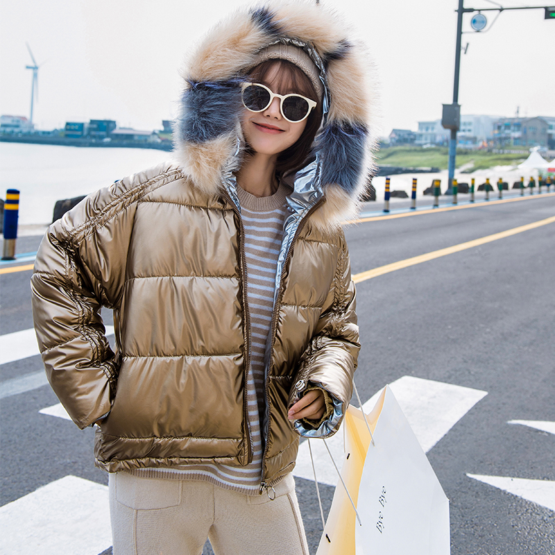 Ly Varey Lin Winter Glossy Parka Women Big Faux Fur Hooded Short Cotton Jacket Warm Thick Loose Gold Silver Bright Side Outwear 201217