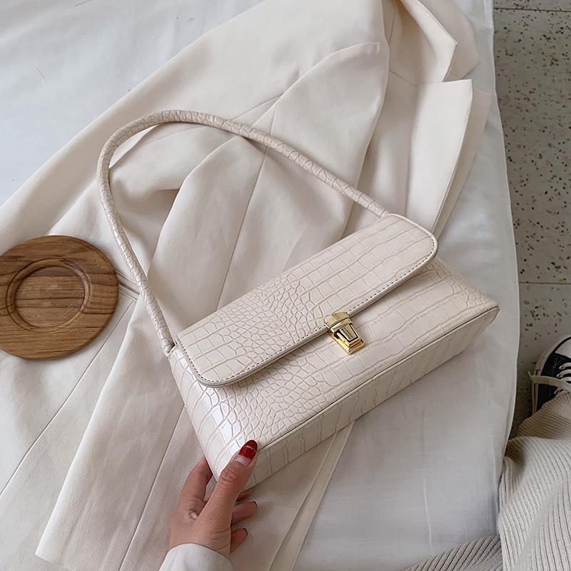 Fashion Solid Color Women Handbags Designer Shoulder Bags Luxury Pu Leather Messenger Bags Vintage Small Purses 2021 Female Sac, Coffee
Fashion Solid Color Women Handbags Designer Shoulder Bags Luxury Pu Leather Messenger Bags Vintage Small Purses 2021 Female Sac, Coffee