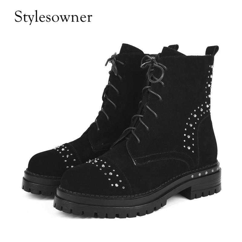 Stylesowner 2020 Winter Keep Warm Shallow Retro Boots Cow Leather Low Heels Round Toe with Zipper Black Solid Color Boots
Stylesowner 2020 Winter Keep Warm Shallow Retro Boots Cow Leather Low Heels Round Toe with Zipper Black Solid Color Boots