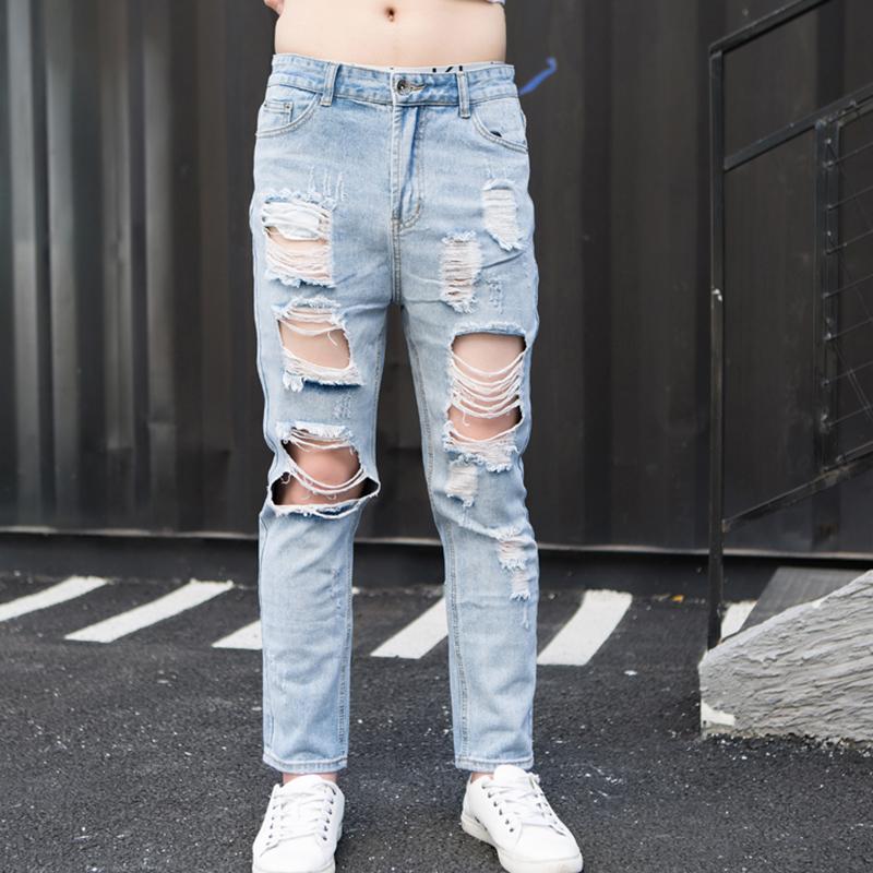 Men's jeans American spring and autumn style ripped nine minute jeans men's big hole pants popular logo casual pants, Blue
Men's jeans American spring and autumn style ripped nine minute jeans men's big hole pants popular logo casual pants, Blue