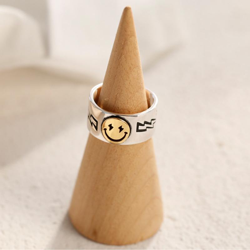 New Fashion Gothic Smile Round Rings For Women Men Lover Wedding Rings Fashion Jewelry Ladies Accessories
New Fashion Gothic Smile Round Rings For Women Men Lover Wedding Rings Fashion Jewelry Ladies Accessories