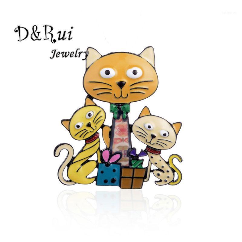 Yellow Cat Family Brooch for Girls Kids Cute Cartoon Animal Pins and Brooches Creative Christmas Gifts Enamel Metal Pin 2020 New1
Yellow Cat Family Brooch for Girls Kids Cute Cartoon Animal Pins and Brooches Creative Christmas Gifts Enamel Metal Pin 2020 New1
