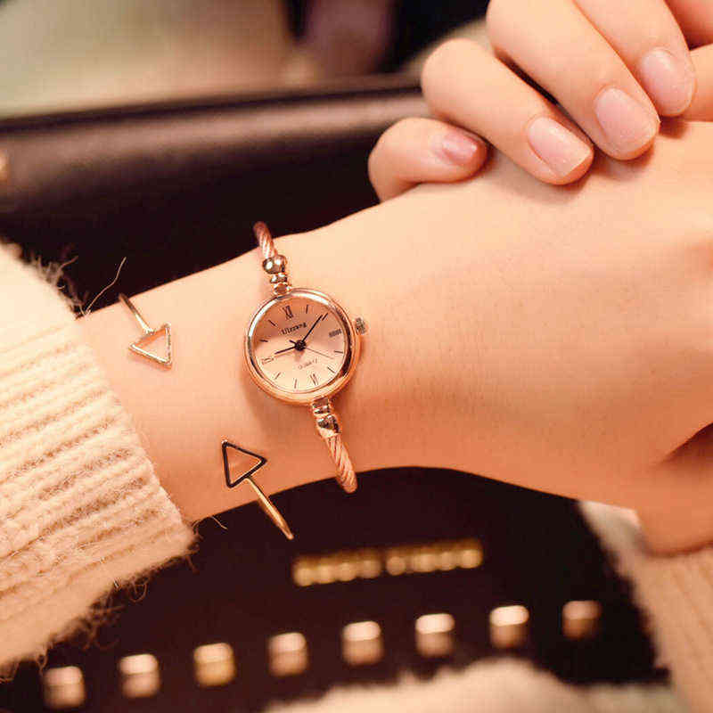 Fashion Gold Bangle Bracelet Women Watches Stainless Steel Retro Ladies Quartz Wristwatches Ulzzang Small Clock