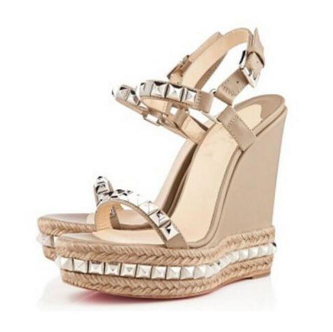 Famous Ladies Red sole Wedge designers Sandals Gold Patent Leather Studded Ladies Ankle Strap Women's Pumps Party Dress EU35-42,With Box
Famous Ladies Red sole Wedge designers Sandals Gold Patent Leather Studded Ladies Ankle Strap Women's Pumps Party Dress EU35-42,With Box