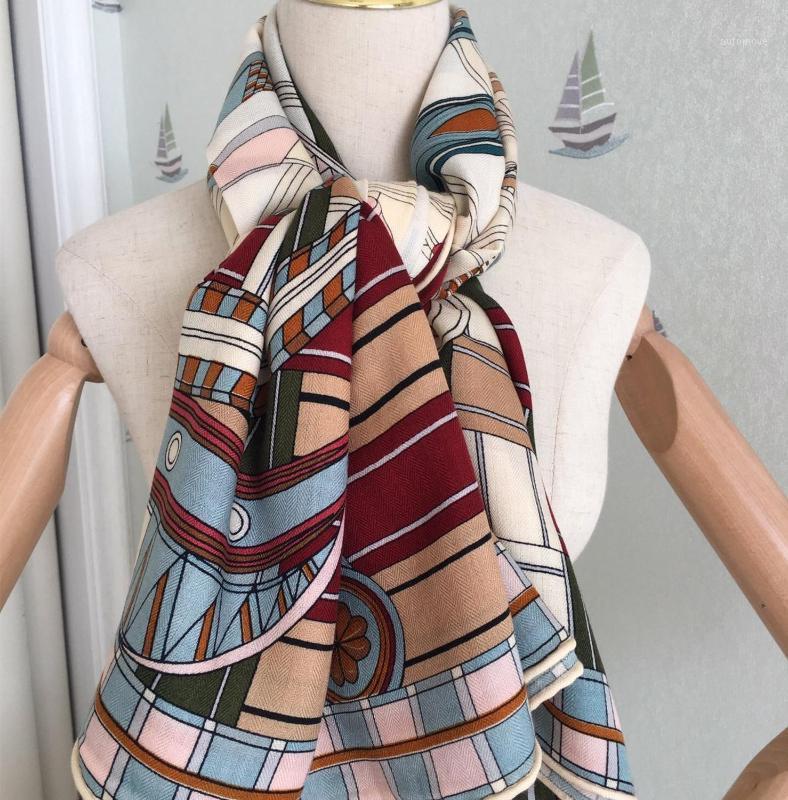 2020 new arrival autumn winter classic chain design 140*140 cm animal scarf 65% cashmere 35% silk scarf wrap for women lady girl1
2020 new arrival autumn winter classic chain design 140*140 cm animal scarf 65% cashmere 35% silk scarf wrap for women lady girl1