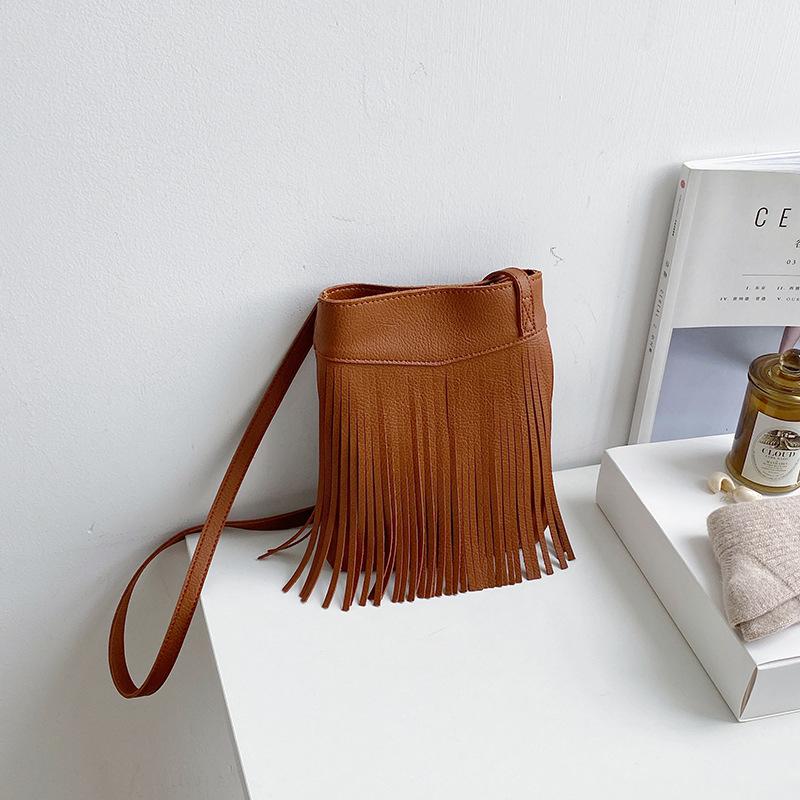 Korean women's bag fashion one shoulder trend slung tassel small square bags satchels, Black
Korean women's bag fashion one shoulder trend slung tassel small square bags satchels, Black