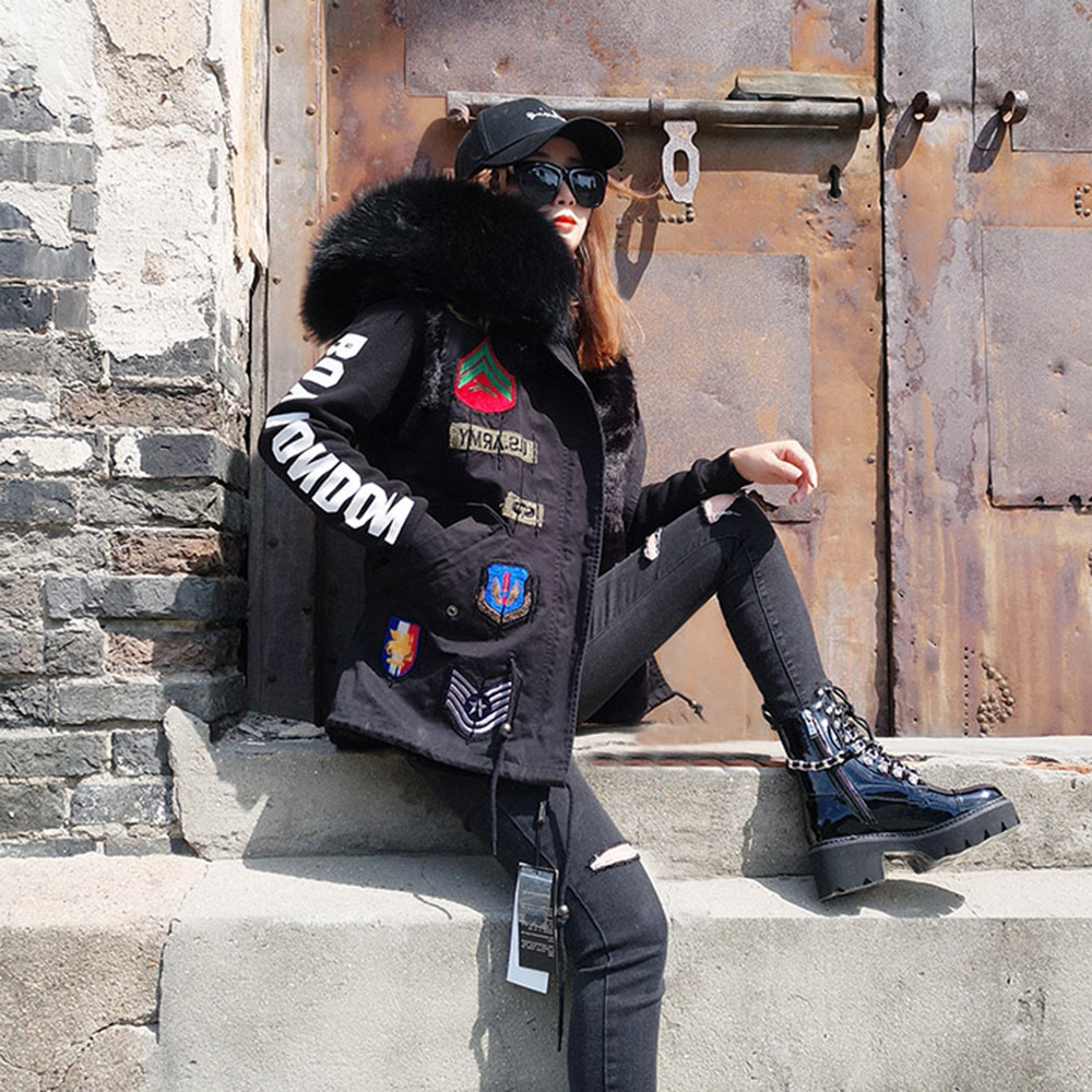 2021 Maomaokong's New Embroidered Cotton-quilled Jacket Crooked Overcome the Great Raccoon Skin Collar Women's Coat Winter N854, 10
2021 Maomaokong's New Embroidered Cotton-quilled Jacket Crooked Overcome the Great Raccoon Skin Collar Women's Coat Winter N854, 10